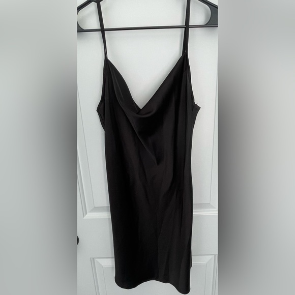 SHEIN Black Solid Cowl Satin Cami Mini Dress with Spaghetti Straps sz M/6 - Picture 1 of 5